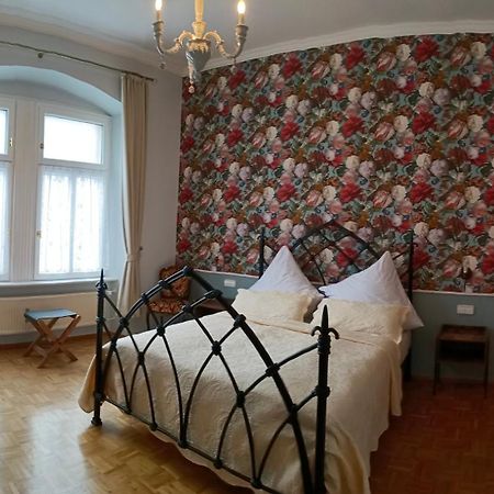 Historischer Winzerverein Boutique B&B Senheim Esterno foto