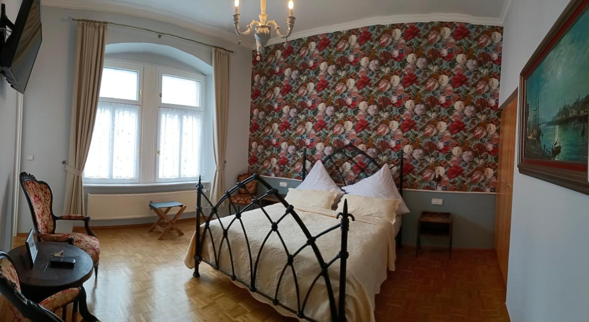 Historischer Winzerverein Boutique B&B Senheim Esterno foto